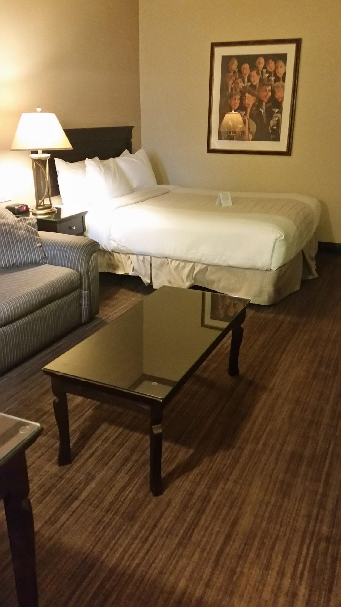 Hotel Le Montagnais Saguenay Bagian luar foto