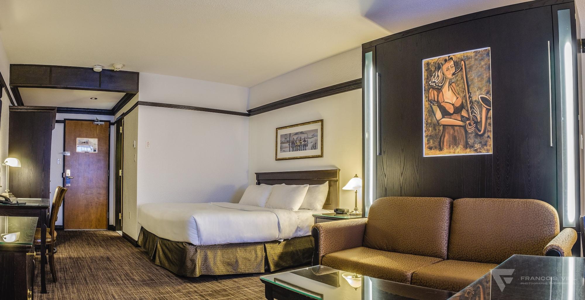 Hotel Le Montagnais Saguenay Bagian luar foto